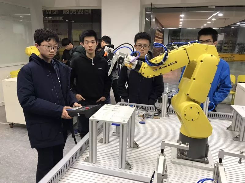 电气自动化培训升温:AI+PLC复合人才薪资涨45%